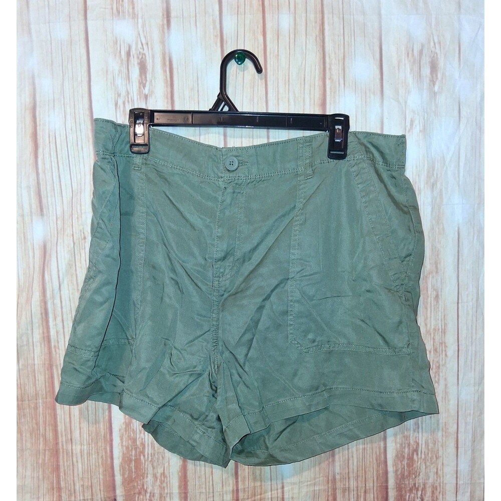 Social Standard Olive Shorts Sz XXL